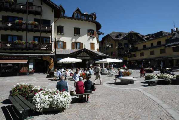 Madonna di Campiglio Apartments - Main view