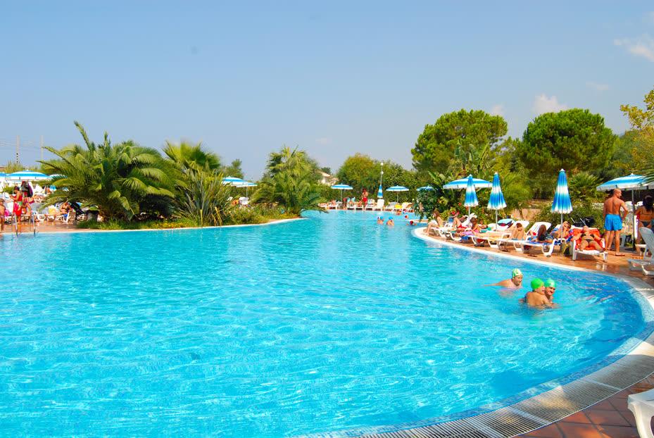 Paola Vacation Apartments - Main view